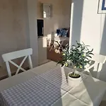 Ema Near Διαμέρισμα *