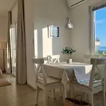 Διαμέρισμα Ema Near *