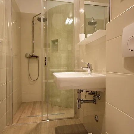 Apartament Ema Near