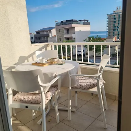 Ema Near Appartement