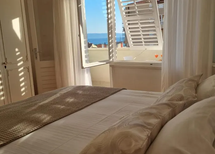 Ema Near Appartement Makarska